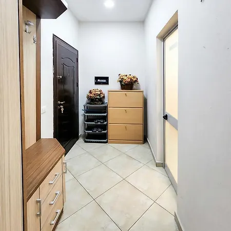 We 2br In Center Daire Tiran