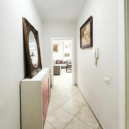 Daire We 2br In Center